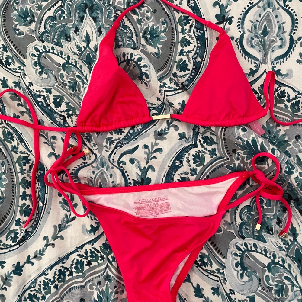 VS Little Red Bikini